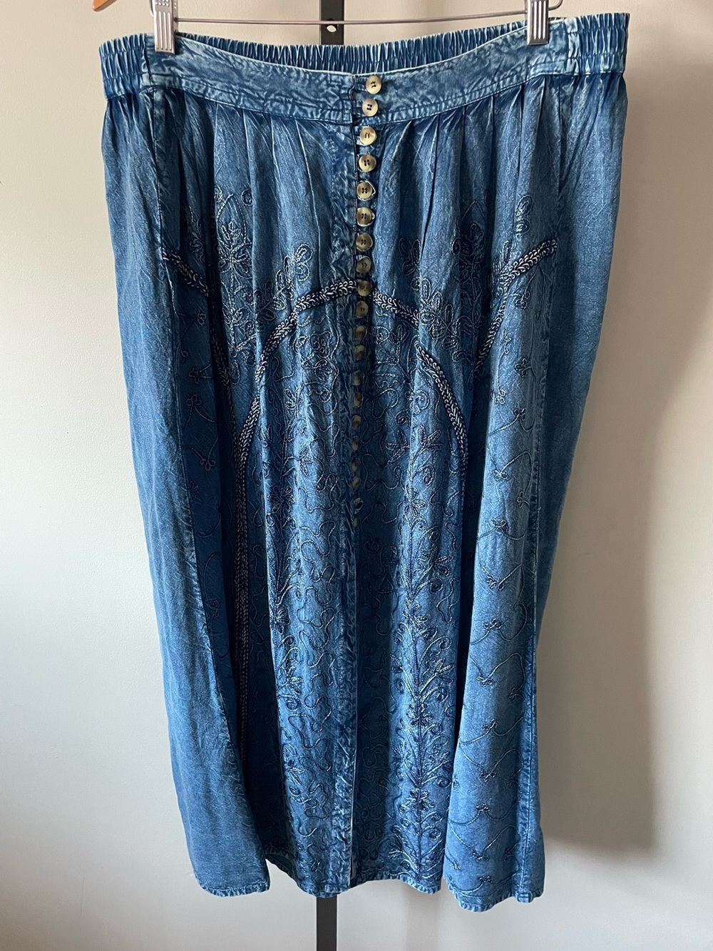 90s Vintage Boho Western Acid Wash Embroidered Rayon Maxi Skirt Plus Size